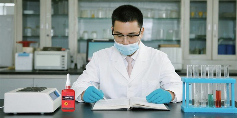 車身蒙皮粘上后往下掉,怎么快速固定? 車身蒙皮粘上后往下掉,怎么快速固定?